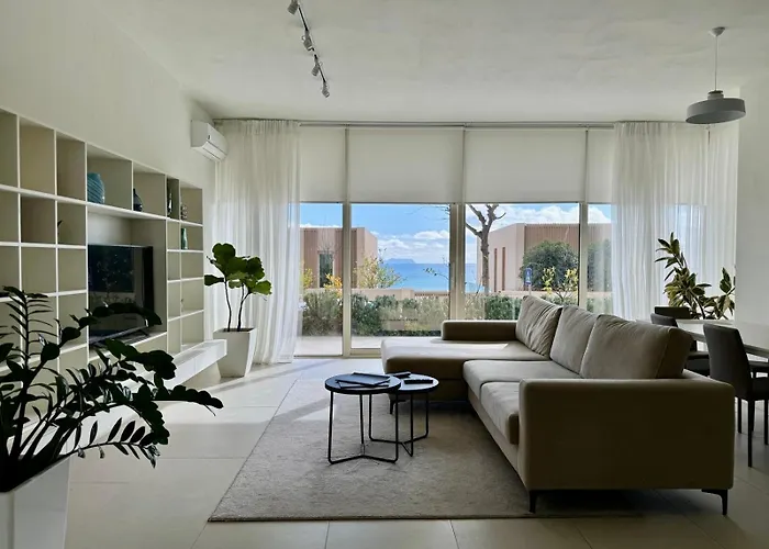 Villa La Scala, Coast,